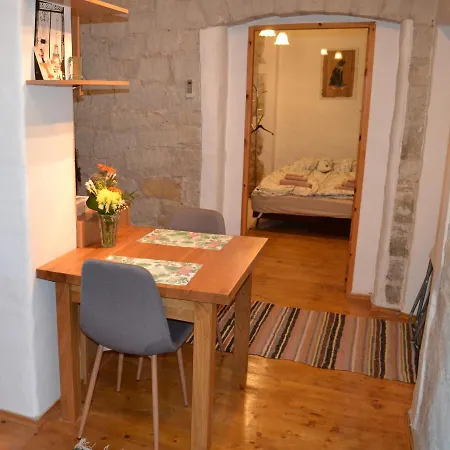 Vanalinna Korter Apartment *